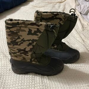 Columbia Powderbug Camo Boots